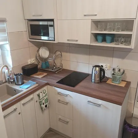 Feel Like In Heaven *